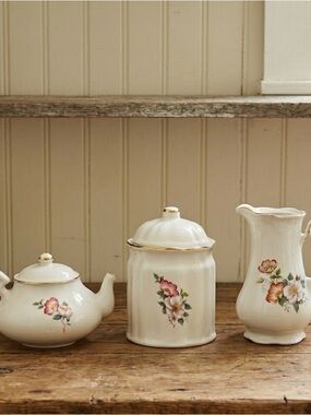 Vintage House of Webster Serving Set - Briar Rose Pattern 🌹